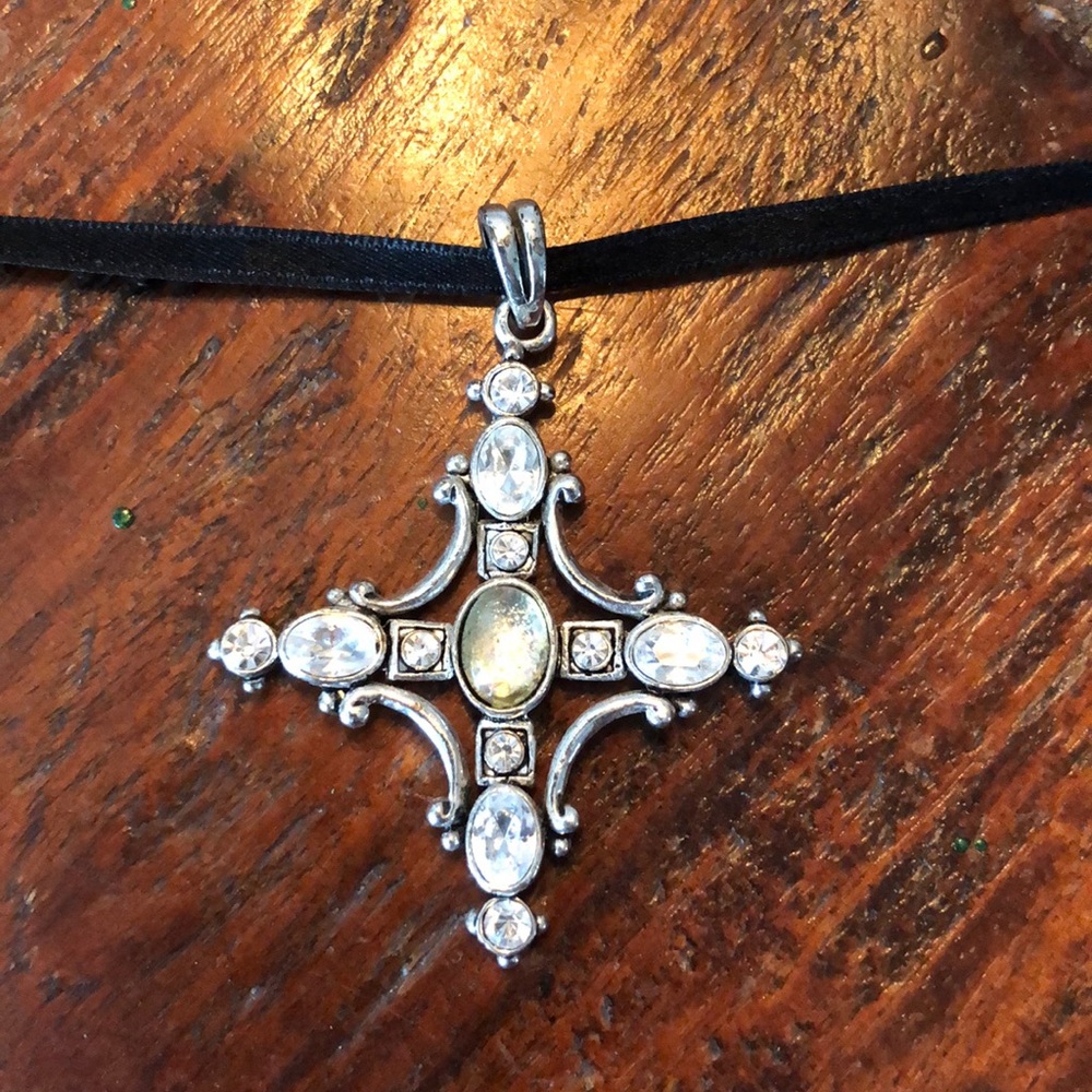 Jewel cross choker